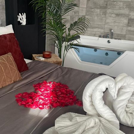 Superbe Appartement Avec Balneo. Saint-Cyprien  Exterior foto